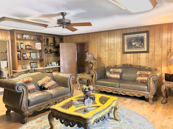 1409 10th St SE, Moultrie, GA 31768